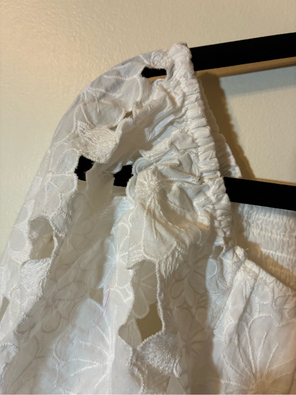 Trina Turk White Eyelet Puff Sleeve Cut-out Blouse 100% Cotton Coastal Preppy S - Picture 5 of 9